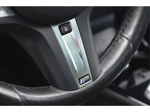 BMW 1-serie 120i M-Sport | NL-Auto | Nieuw € 60.000,- | Headup | Open dak | Camera | Elekt.stoelen | Carplay | Full LED