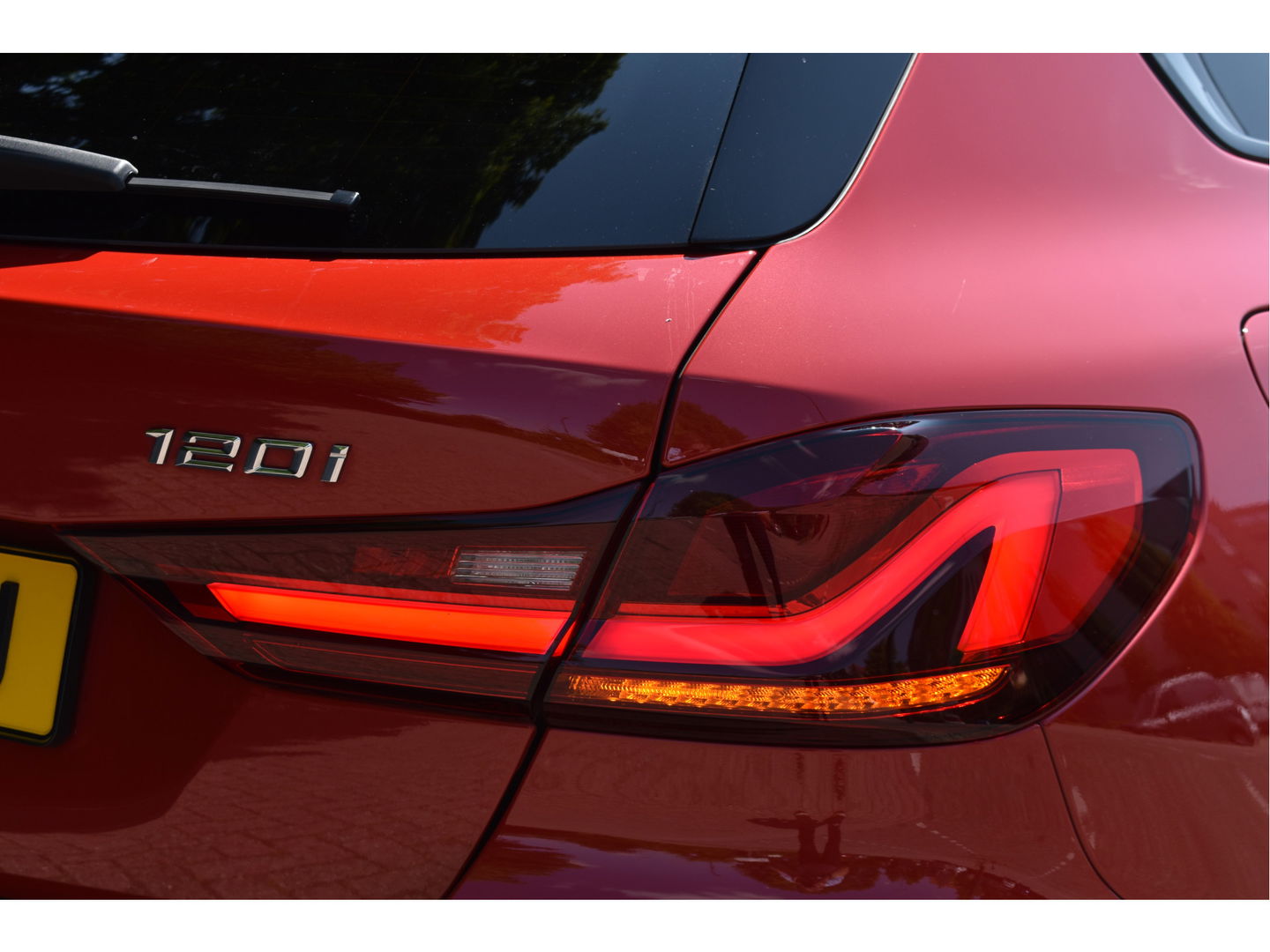 BMW 1-serie 120i M-Sport | NL-Auto | Nieuw € 60.000,- | Headup | Open dak | Camera | Elekt.stoelen | Carplay | Full LED