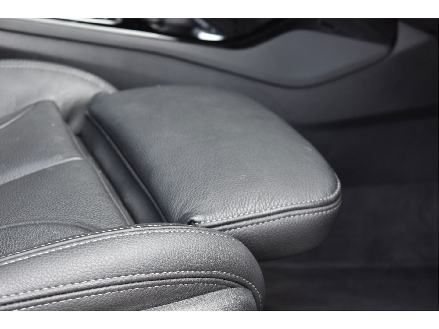 BMW 1-serie 120i M-Sport | NL-Auto | Nieuw € 60.000,- | Headup | Open dak | Camera | Elekt.stoelen | Carplay | Full LED