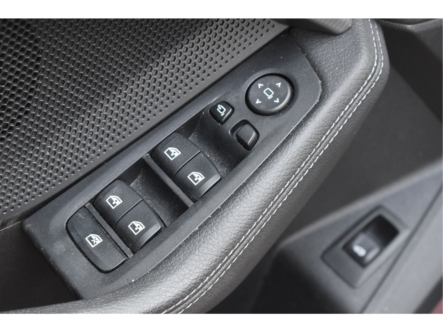 BMW 1-serie 120i M-Sport | NL-Auto | Nieuw € 60.000,- | Headup | Open dak | Camera | Elekt.stoelen | Carplay | Full LED