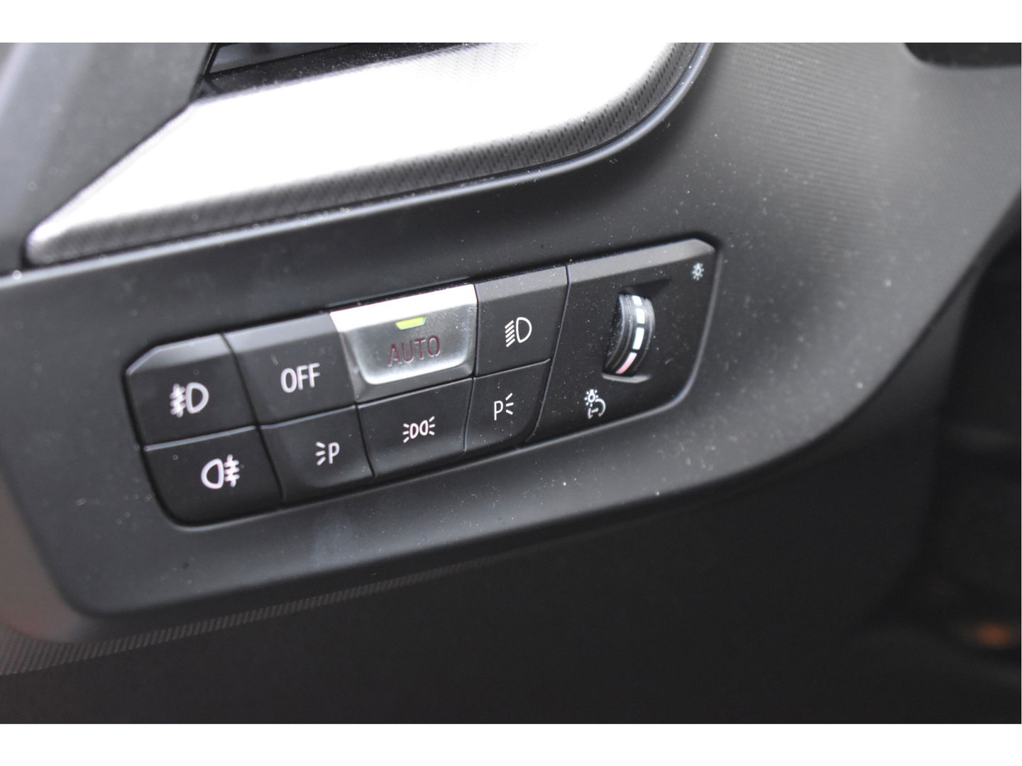 BMW 1-serie 120i M-Sport | NL-Auto | Nieuw € 60.000,- | Headup | Open dak | Camera | Elekt.stoelen | Carplay | Full LED