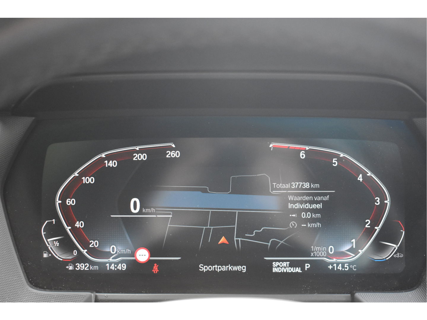 BMW 1-serie 120i M-Sport | NL-Auto | Nieuw € 60.000,- | Headup | Open dak | Camera | Elekt.stoelen | Carplay | Full LED