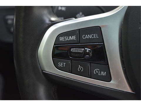 BMW 1-serie 120i M-Sport | NL-Auto | Nieuw € 60.000,- | Headup | Open dak | Camera | Elekt.stoelen | Carplay | Full LED