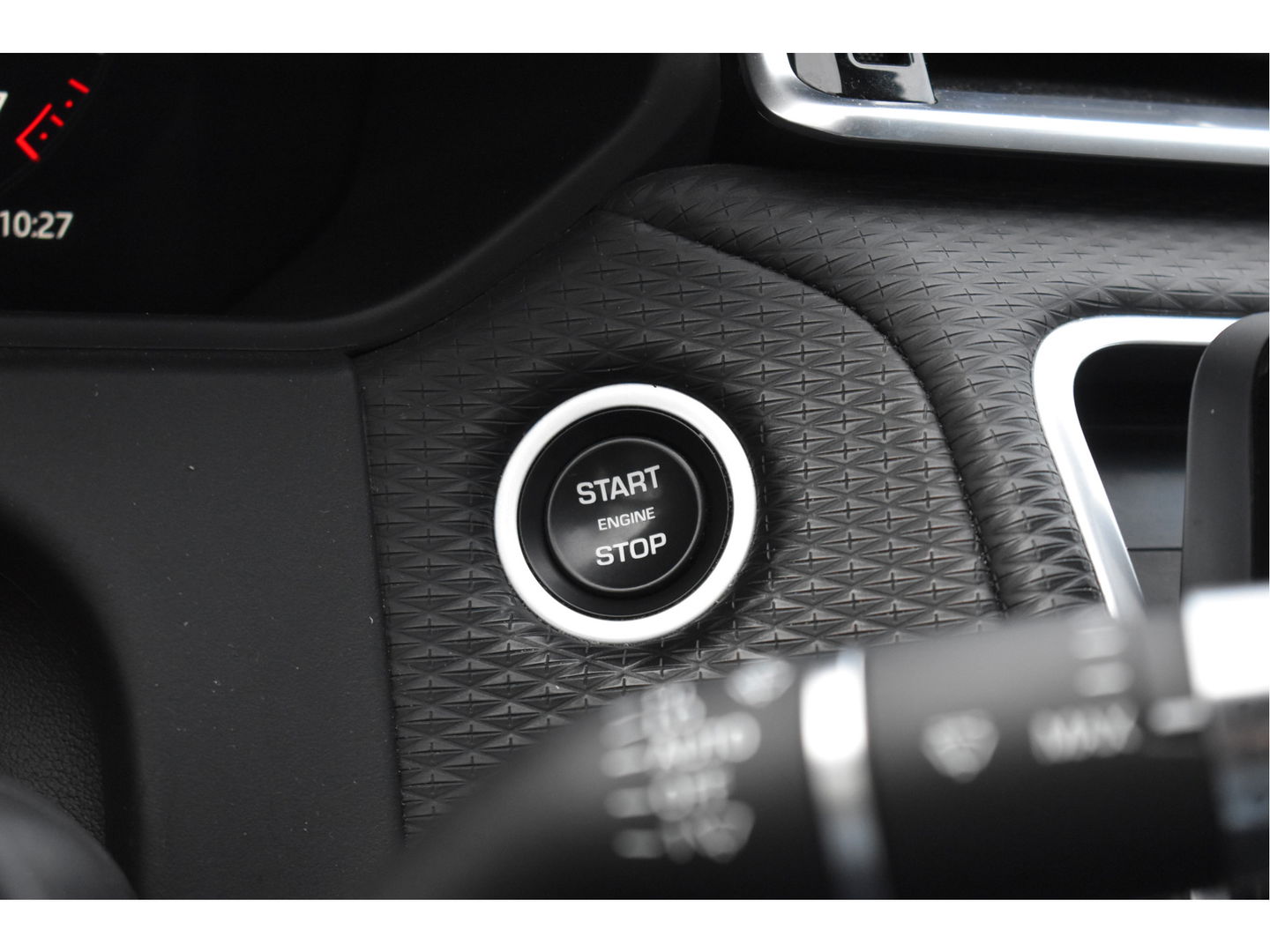 Land Rover Range Rover Velar 2.0 P400e 404pk | Open dak | Elekt.trekhaak | 360 gr. camera | Keyless | Elektr.stoelen Memory | Full LED