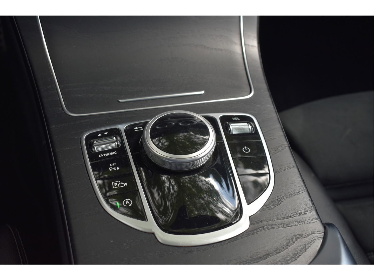 Mercedes-Benz C-Klasse 180 Business Solution AMG | NL-Auto | 360 gr. camera | Pano.dak | Afn.haak | Carplay | Full LED
