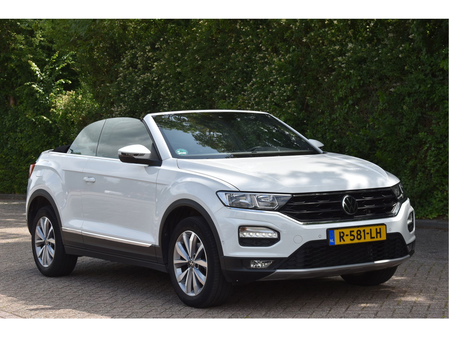 Volkswagen T-Roc Cabrio 1.5 TSI 150PK | Camera | Navigatie | DAB | Stoelverwarming | PDC rondom | LM-Velgen