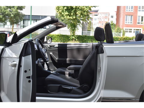 Volkswagen T-Roc Cabrio 1.5 TSI 150PK | Camera | Navigatie | DAB | Stoelverwarming | PDC rondom | LM-Velgen