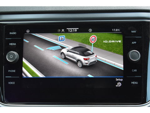 Volkswagen T-Roc Cabrio 1.5 TSI 150PK | Camera | Navigatie | DAB | Stoelverwarming | PDC rondom | LM-Velgen
