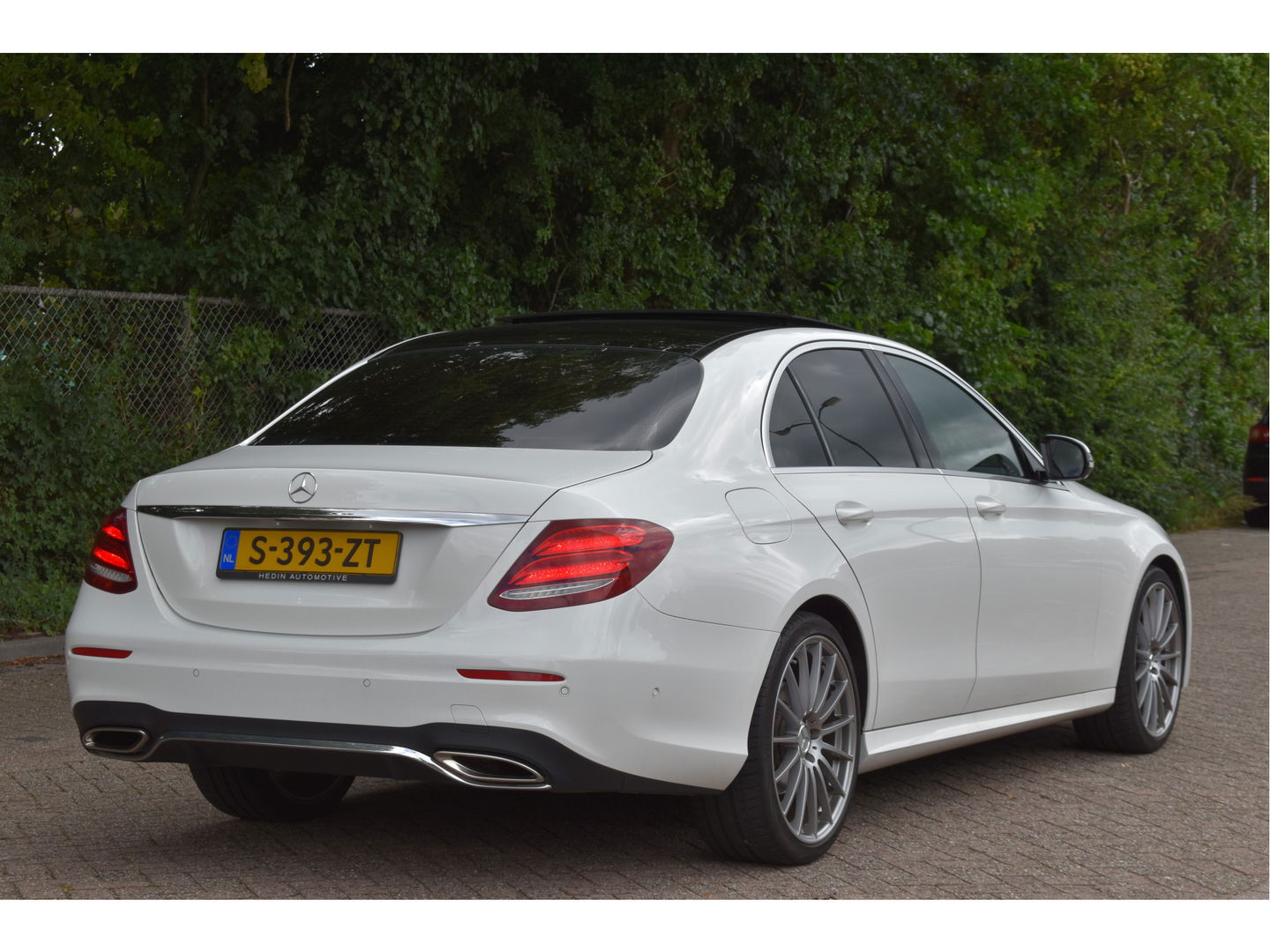 Mercedes-Benz E-Klasse 200 Business Solution AMG | Onderh.historie | Standkachel | Burmester | Sfeerverlichting | Open dak | Carplay | Full LED