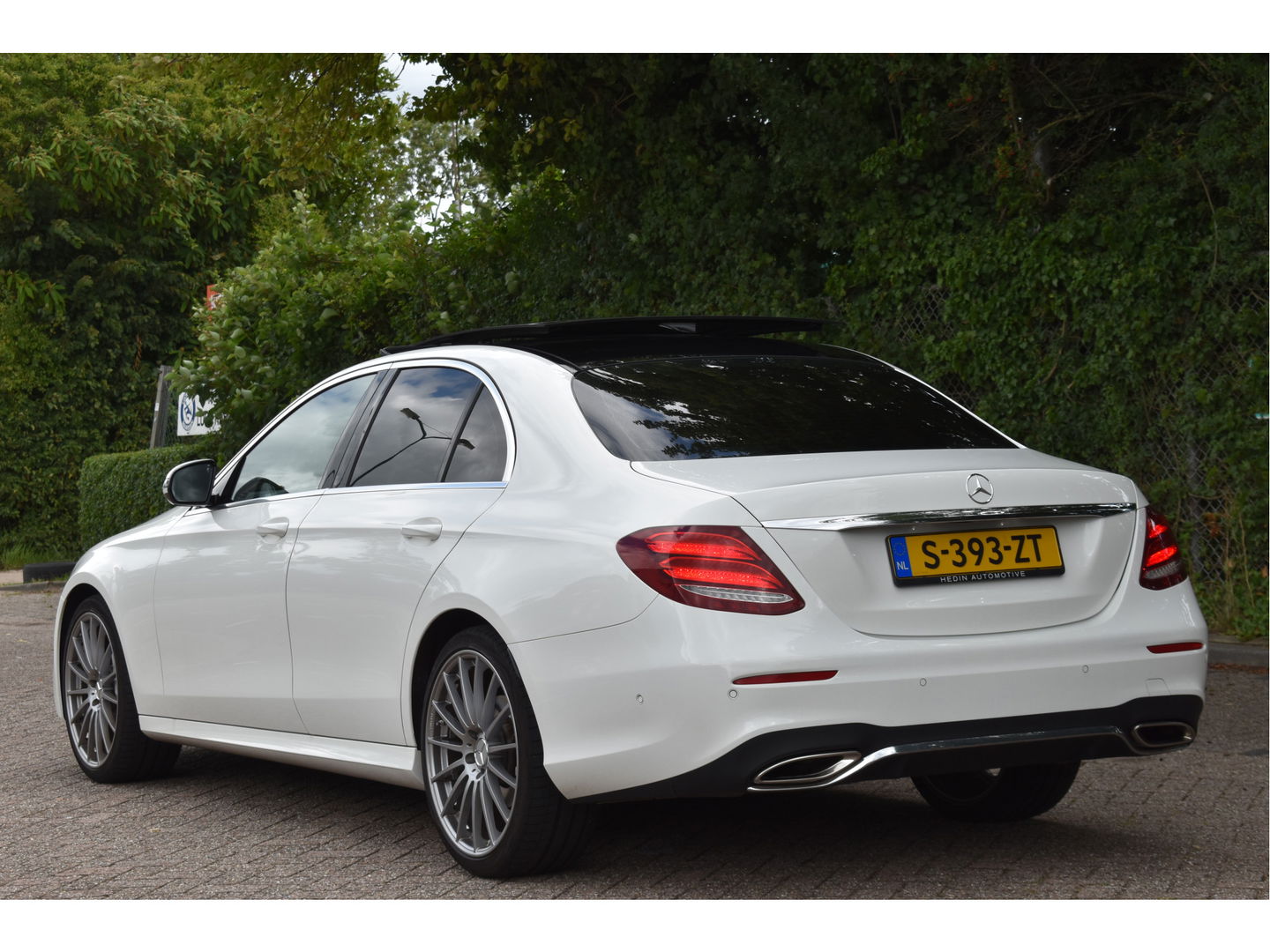 Mercedes-Benz E-Klasse 200 Business Solution AMG | Onderh.historie | Standkachel | Burmester | Sfeerverlichting | Open dak | Carplay | Full LED