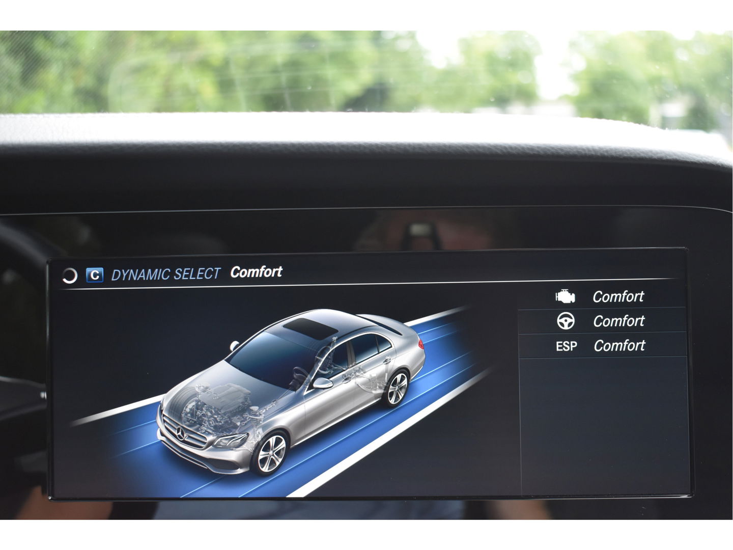 Mercedes-Benz E-Klasse 200 Business Solution AMG | Onderh.historie | Standkachel | Burmester | Sfeerverlichting | Open dak | Carplay | Full LED