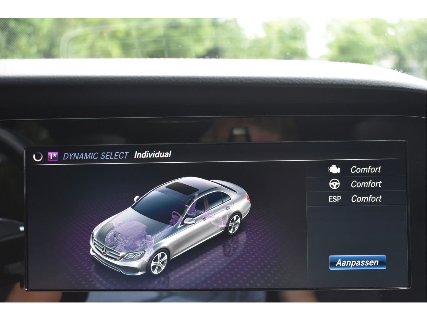 Mercedes-Benz E-Klasse 200 Business Solution AMG | Onderh.historie | Standkachel | Burmester | Sfeerverlichting | Open dak | Carplay | Full LED