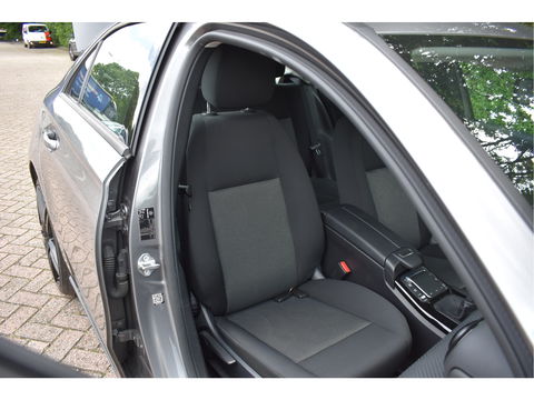 Mercedes-Benz A-Klasse 180 | Virtual Cockpit | Stoelverw | Nav | Cruise Contr | Park.sensoren | Z+W banden | Onderh.historie