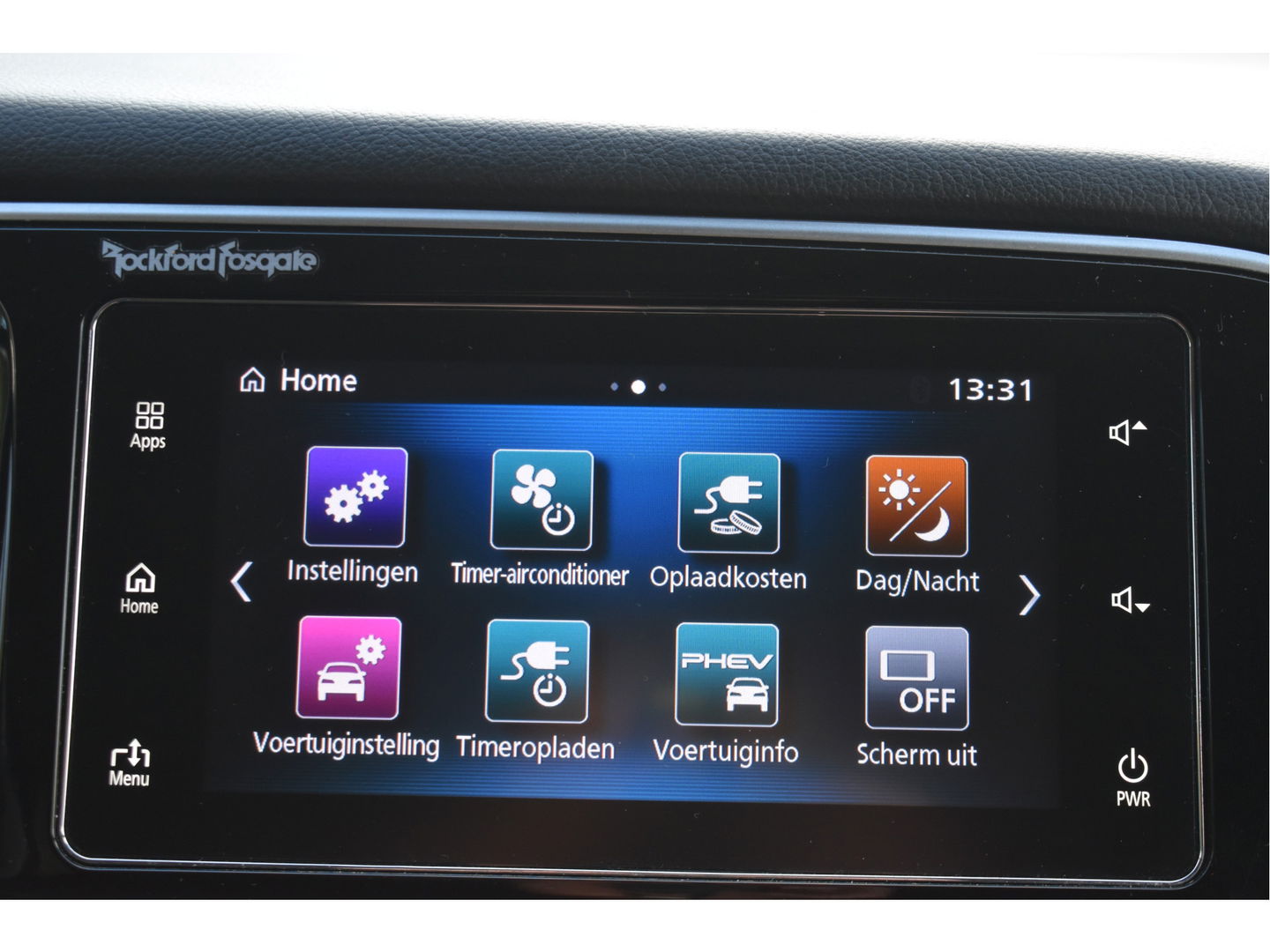 Mitsubishi Outlander 2.0 PHEV Premium 203PK 4WD | NL-Auto | Camera | Trekhaak | Carplay | Standkachel | Keyless | Stoel- & stuurverwarming | Allweathers | LED / Xenon