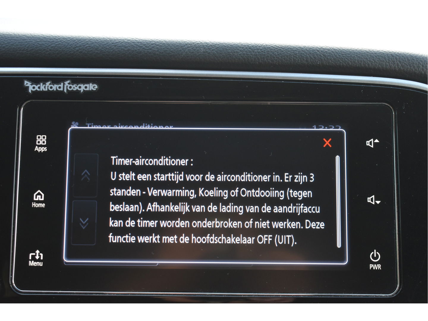 Mitsubishi Outlander 2.0 PHEV Premium 203PK 4WD | NL-Auto | Camera | Trekhaak | Carplay | Standkachel | Keyless | Stoel- & stuurverwarming | Allweathers | LED / Xenon
