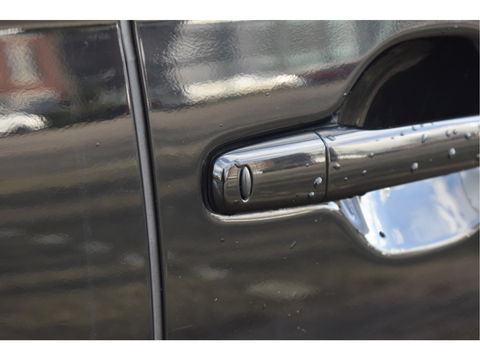 Mitsubishi Outlander 2.0 PHEV Premium 203PK 4WD | NL-Auto | Camera | Trekhaak | Carplay | Standkachel | Keyless | Stoel- & stuurverwarming | Allweathers | LED / Xenon