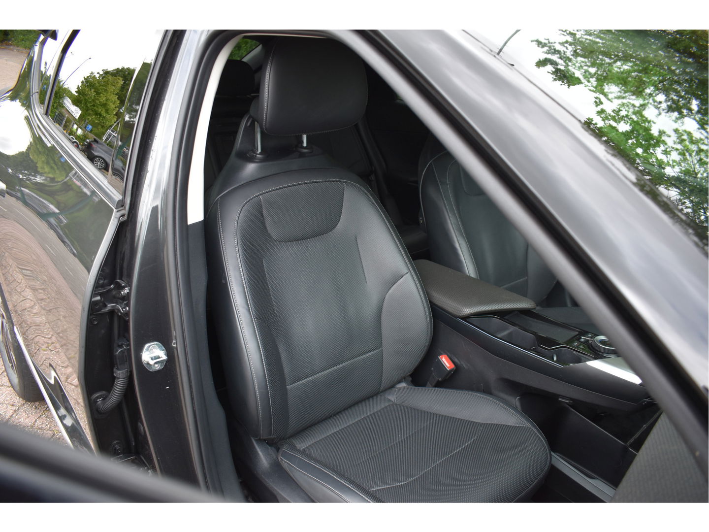 Kia Ev6 Plus 77.4 kWh | 1ste eigenaar | Meridian | Stoelverkoeling | Camera | Carplay | Keyless | Sfeerverlichting