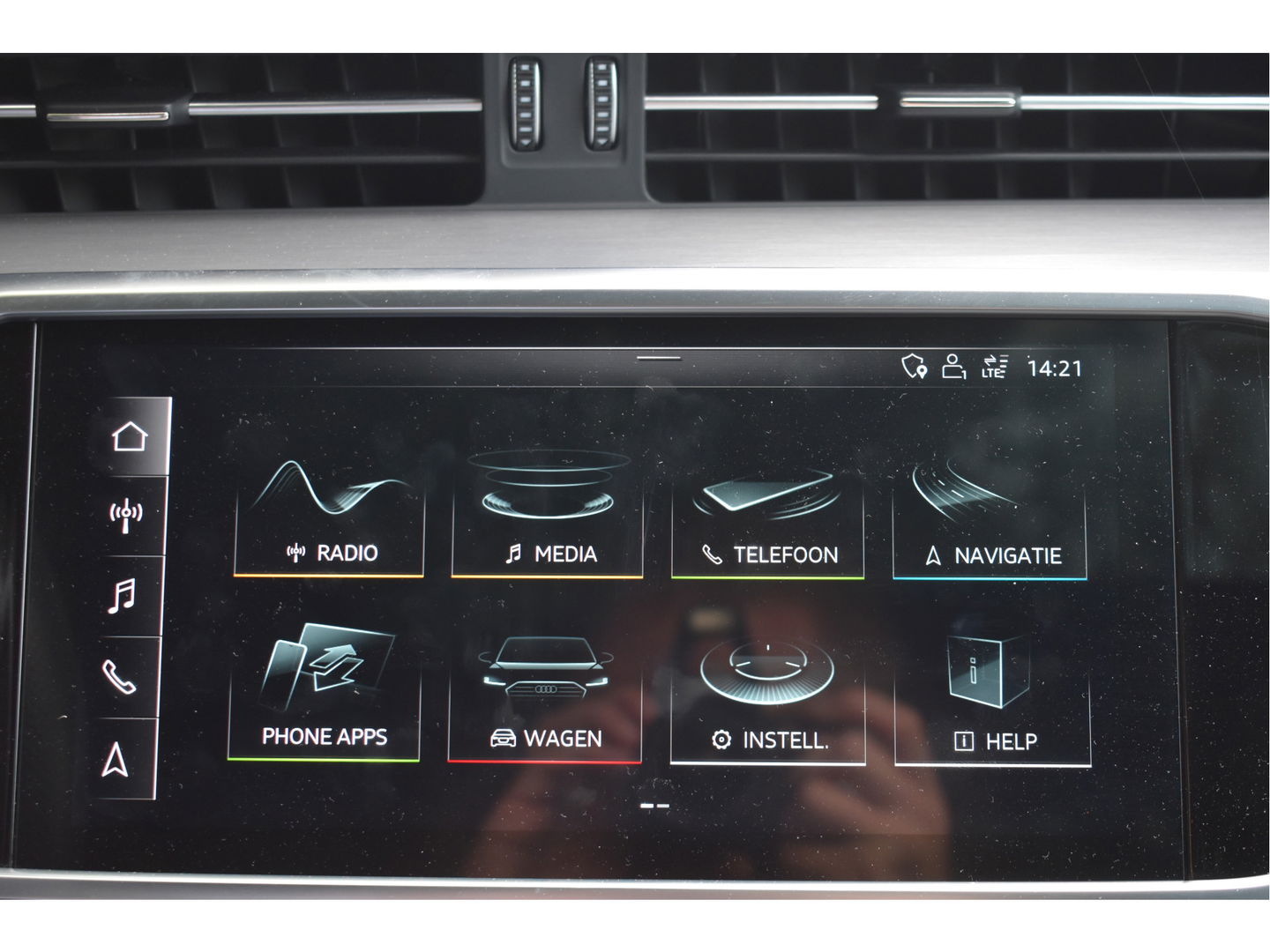 Audi A6 Avant 55 TFSI e quattro Competition 367 PK S-Line 3x | Elekt.haak | Keyless | Open dak | HUD | Carplay | 360 gr.camera | Sfeerverlichting | Full LED | Z+W banden