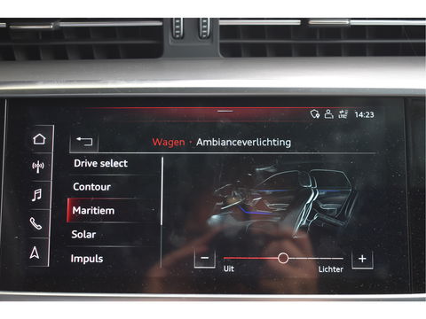 Audi A6 Avant 55 TFSI e quattro Competition 367 PK S-Line 3x | Elekt.haak | Keyless | Open dak | HUD | Carplay | 360 gr.camera | Sfeerverlichting | Full LED | Z+W banden