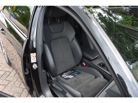 Audi A6 Avant 55 TFSI e quattro Competition 367 PK S-Line 3x | Elekt.haak | Keyless | Open dak | HUD | Carplay | 360 gr.camera | Sfeerverlichting | Full LED | Z+W banden