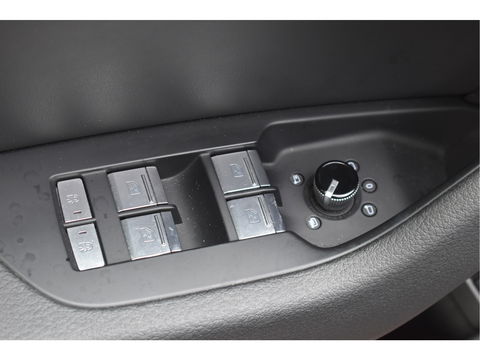 Audi A6 Avant 55 TFSI e quattro Competition 367 PK S-Line 3x | Elekt.haak | Keyless | Open dak | HUD | Carplay | 360 gr.camera | Sfeerverlichting | Full LED | Z+W banden
