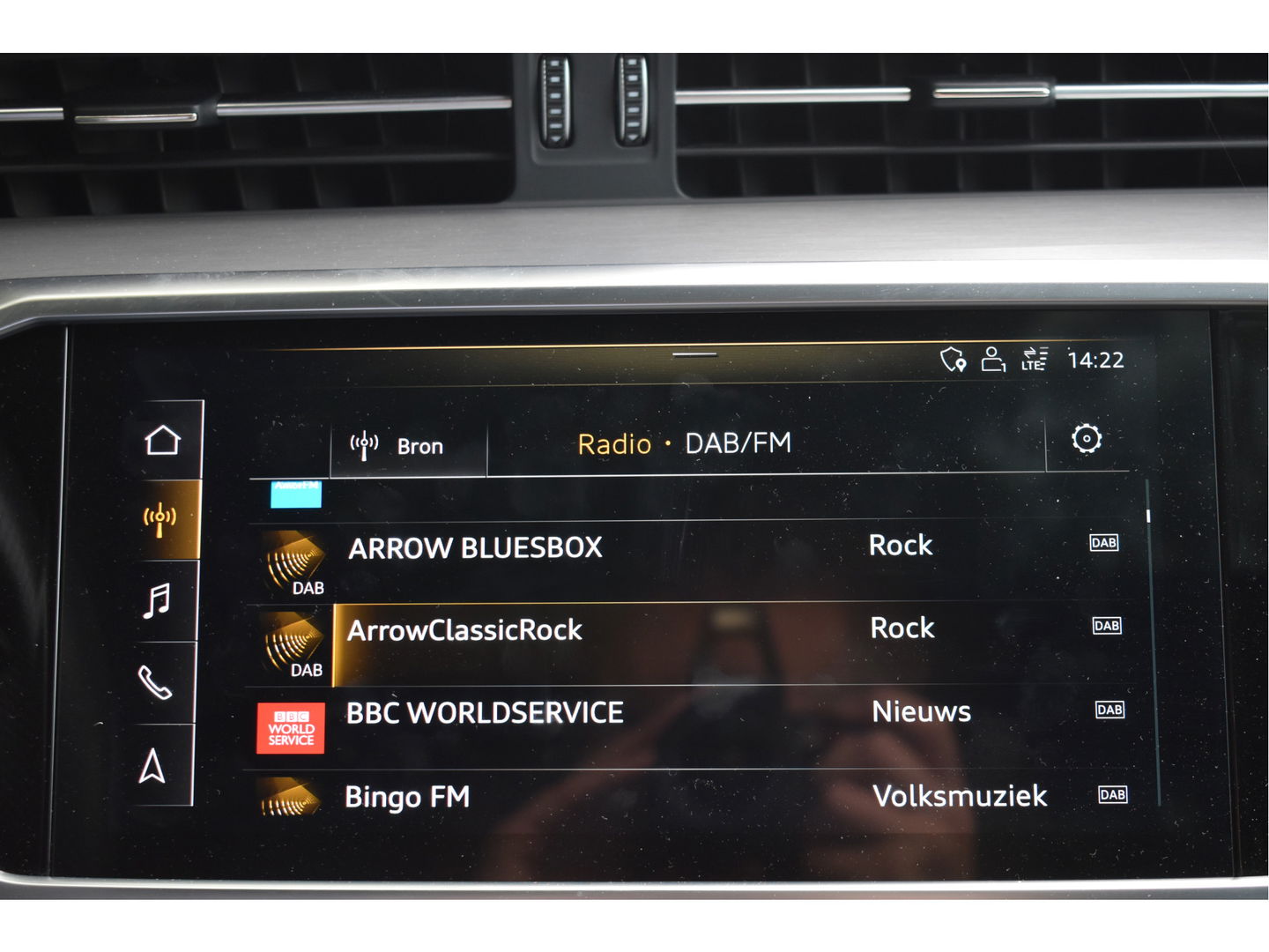 Audi A6 Avant 55 TFSI e quattro Competition 367 PK S-Line 3x | Elekt.haak | Keyless | Open dak | HUD | Carplay | 360 gr.camera | Sfeerverlichting | Full LED | Z+W banden