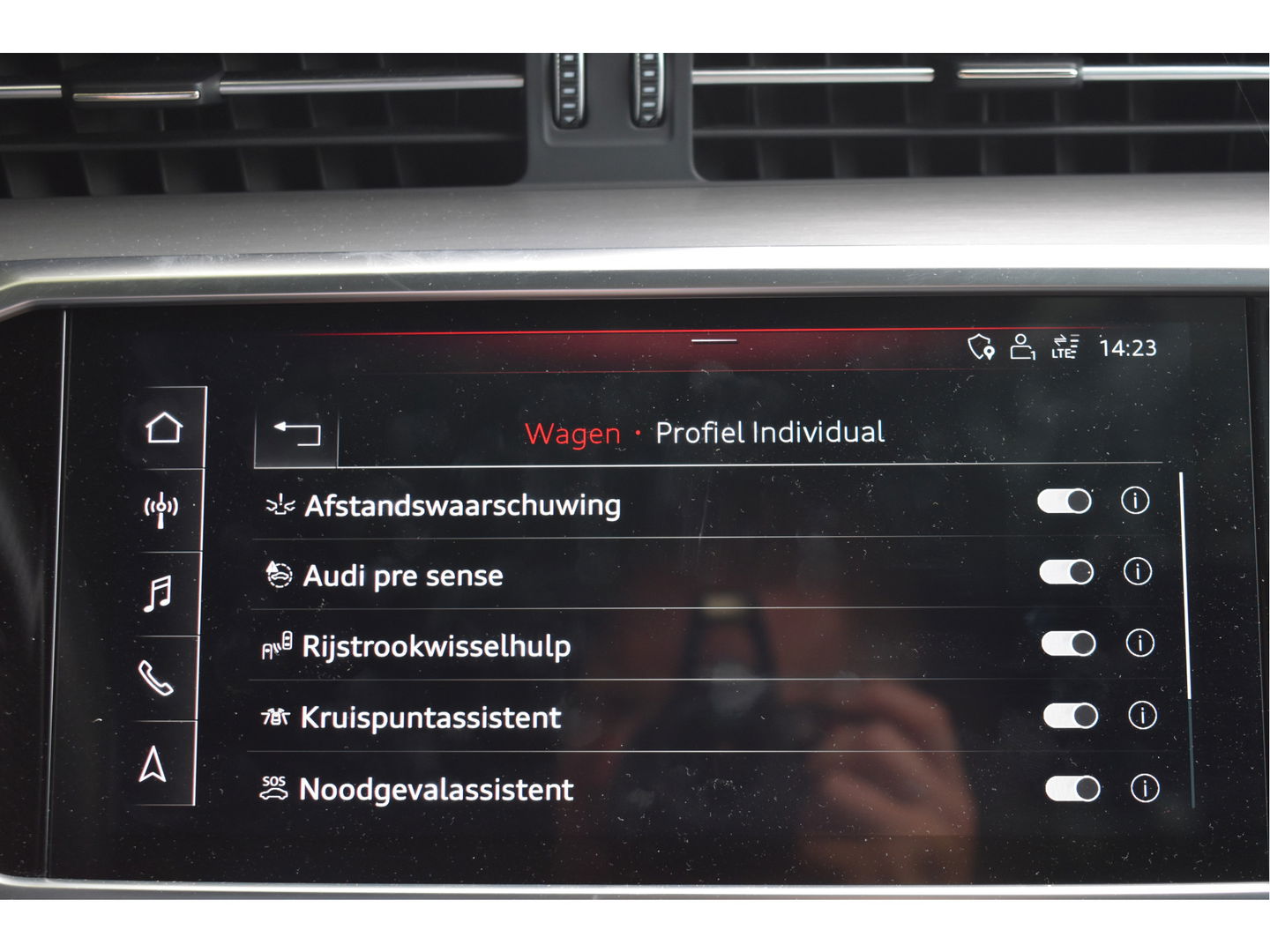 Audi A6 Avant 55 TFSI e quattro Competition 367 PK S-Line 3x | Elekt.haak | Keyless | Open dak | HUD | Carplay | 360 gr.camera | Sfeerverlichting | Full LED | Z+W banden