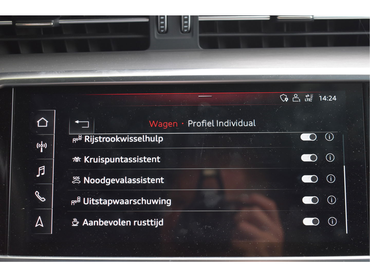 Audi A6 Avant 55 TFSI e quattro Competition 367 PK S-Line 3x | Elekt.haak | Keyless | Open dak | HUD | Carplay | 360 gr.camera | Sfeerverlichting | Full LED | Z+W banden