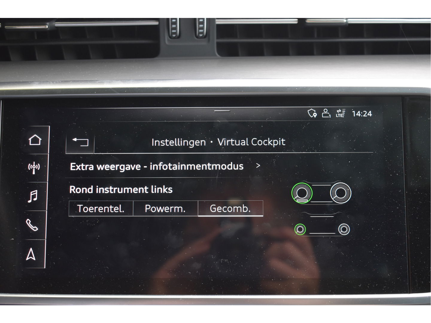 Audi A6 Avant 55 TFSI e quattro Competition 367 PK S-Line 3x | Elekt.haak | Keyless | Open dak | HUD | Carplay | 360 gr.camera | Sfeerverlichting | Full LED | Z+W banden