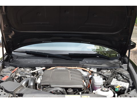 Audi A6 Avant 55 TFSI e quattro Competition 367 PK S-Line 3x | Elekt.haak | Keyless | Open dak | HUD | Carplay | 360 gr.camera | Sfeerverlichting | Full LED | Z+W banden
