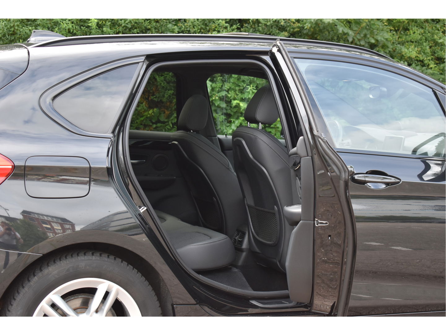 BMW 2 Serie Active Tourer 220i High Executive M-SPORT, VOL, PANO DAK, HEADUP, ADAPT.CC, CAMERA, NAVI, FULL LED, ALLSEASON