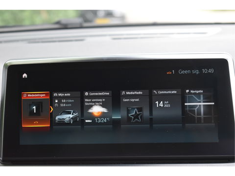 BMW 2 Serie Active Tourer 220i High Executive M-SPORT, VOL, PANO DAK, HEADUP, ADAPT.CC, CAMERA, NAVI, FULL LED, ALLSEASON