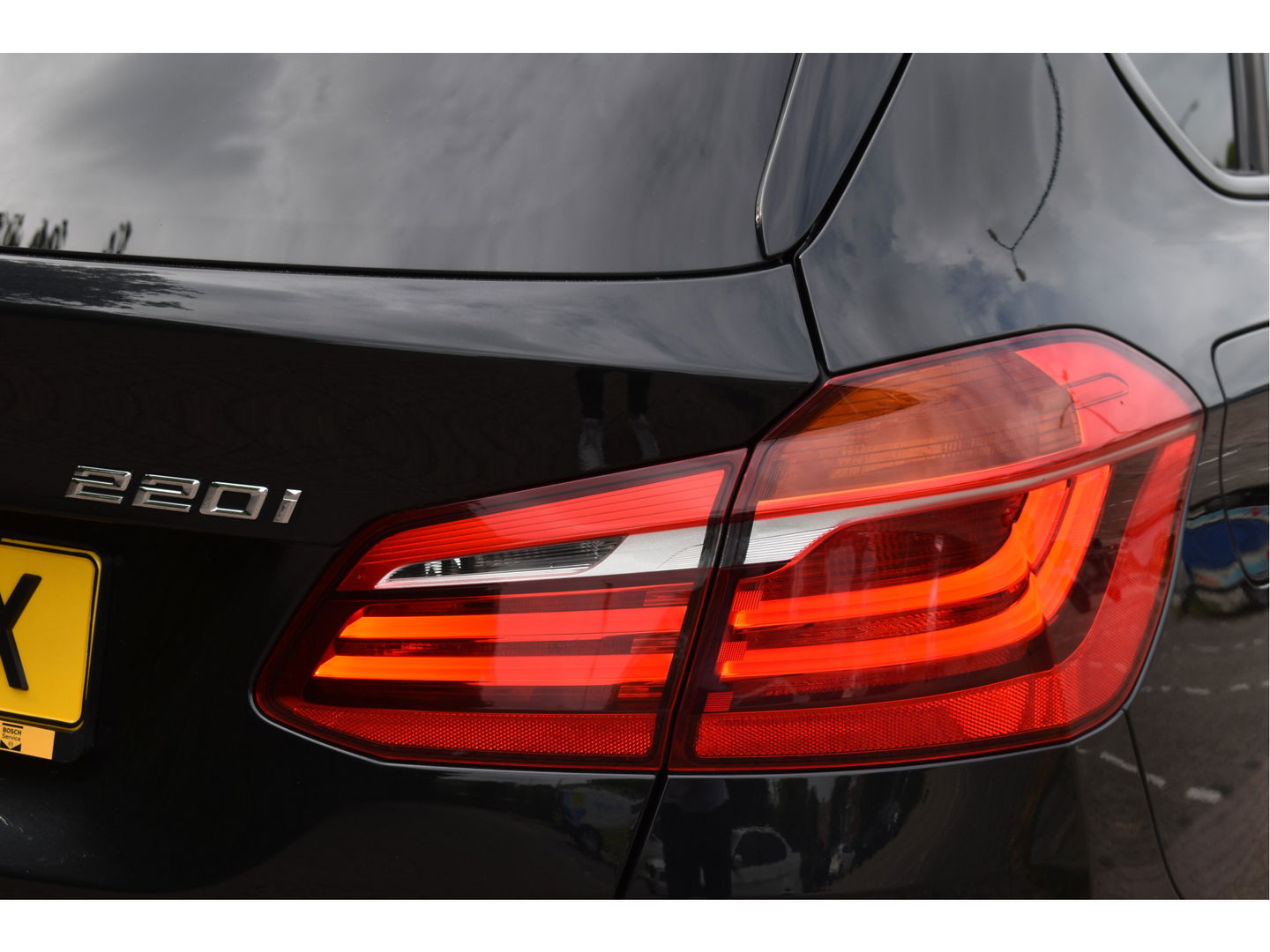 BMW 2 Serie Active Tourer 220i High Executive M-SPORT, VOL, PANO DAK, HEADUP, ADAPT.CC, CAMERA, NAVI, FULL LED, ALLSEASON