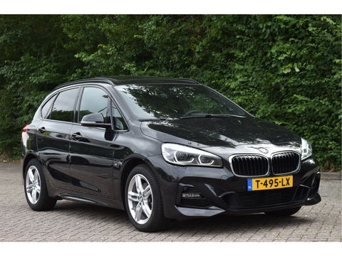 BMW 2 Serie Active Tourer 220i High Executive M-SPORT, VOL, PANO DAK, HEADUP, ADAPT.CC, CAMERA, NAVI, FULL LED, ALLSEASON