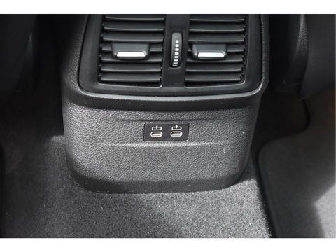 BMW 2 Serie Active Tourer 220i High Executive M-SPORT, VOL, PANO DAK, HEADUP, ADAPT.CC, CAMERA, NAVI, FULL LED, ALLSEASON