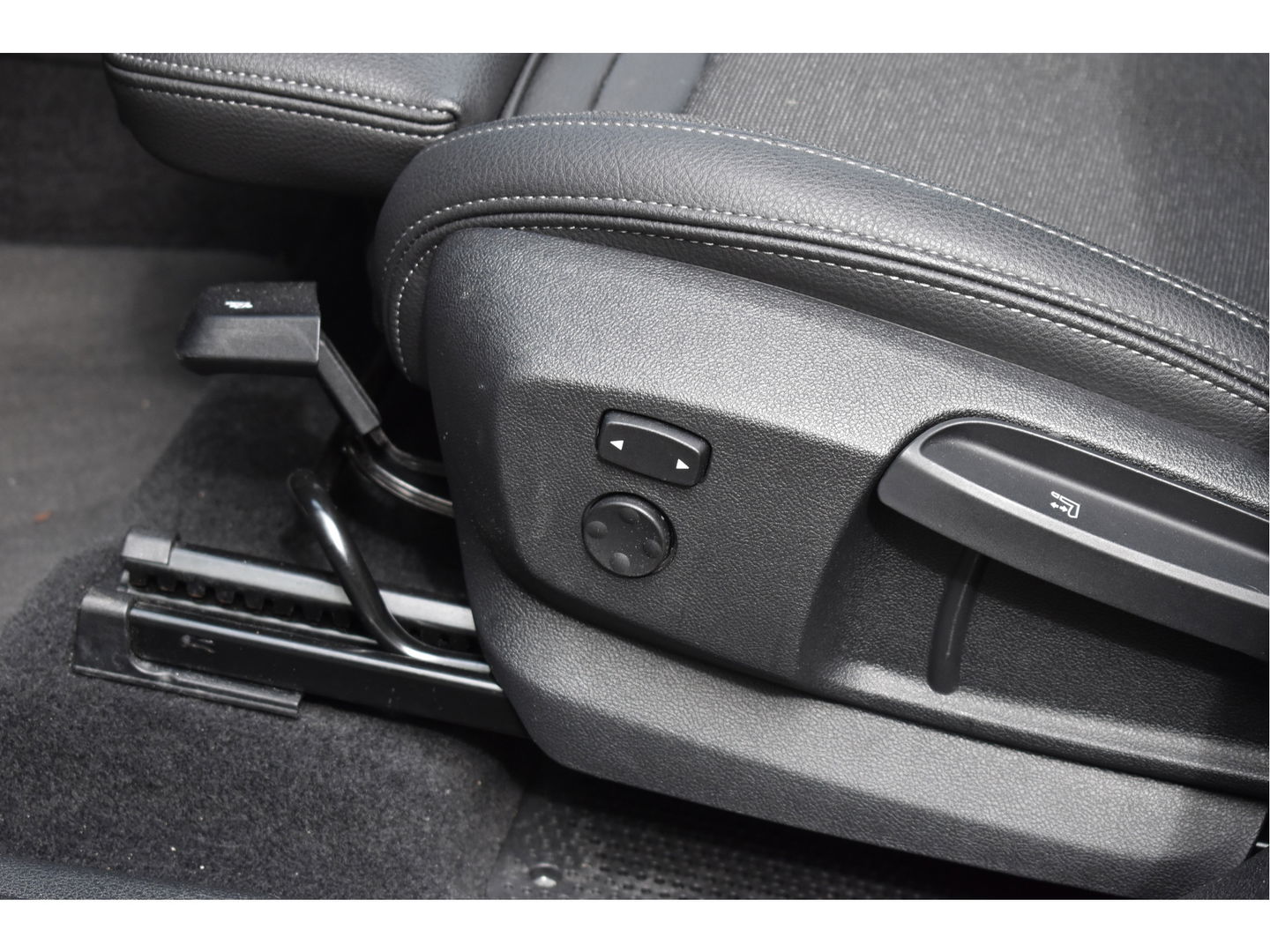BMW 2 Serie Active Tourer 220i High Executive M-SPORT, VOL, PANO DAK, HEADUP, ADAPT.CC, CAMERA, NAVI, FULL LED, ALLSEASON