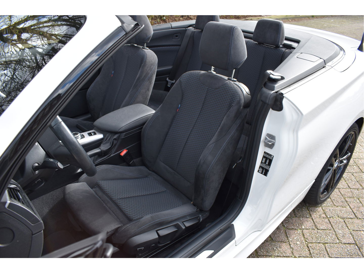 BMW 2 Serie Cabrio 218i High Executive M-Sport 4-Cilinder! | Keyless | Harman/Kardon | DAB | Stoelverw | M-Stoelen | Full LED | LM-Velgen