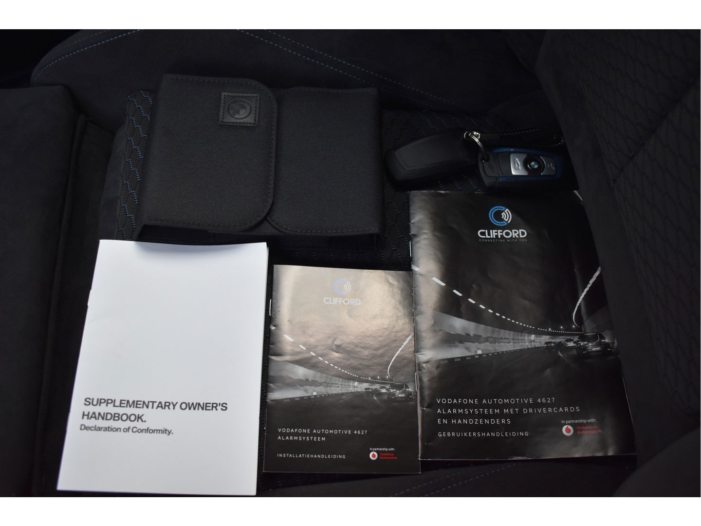 BMW 2 Serie Cabrio 218i High Executive M-Sport 4-Cilinder! | Keyless | Harman/Kardon | DAB | Stoelverw | M-Stoelen | Full LED | LM-Velgen