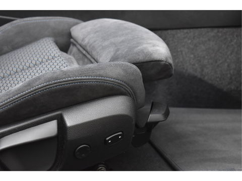 BMW 2 Serie Cabrio 218i High Executive M-Sport 4-Cilinder! | Keyless | Harman/Kardon | DAB | Stoelverw | M-Stoelen | Full LED | LM-Velgen