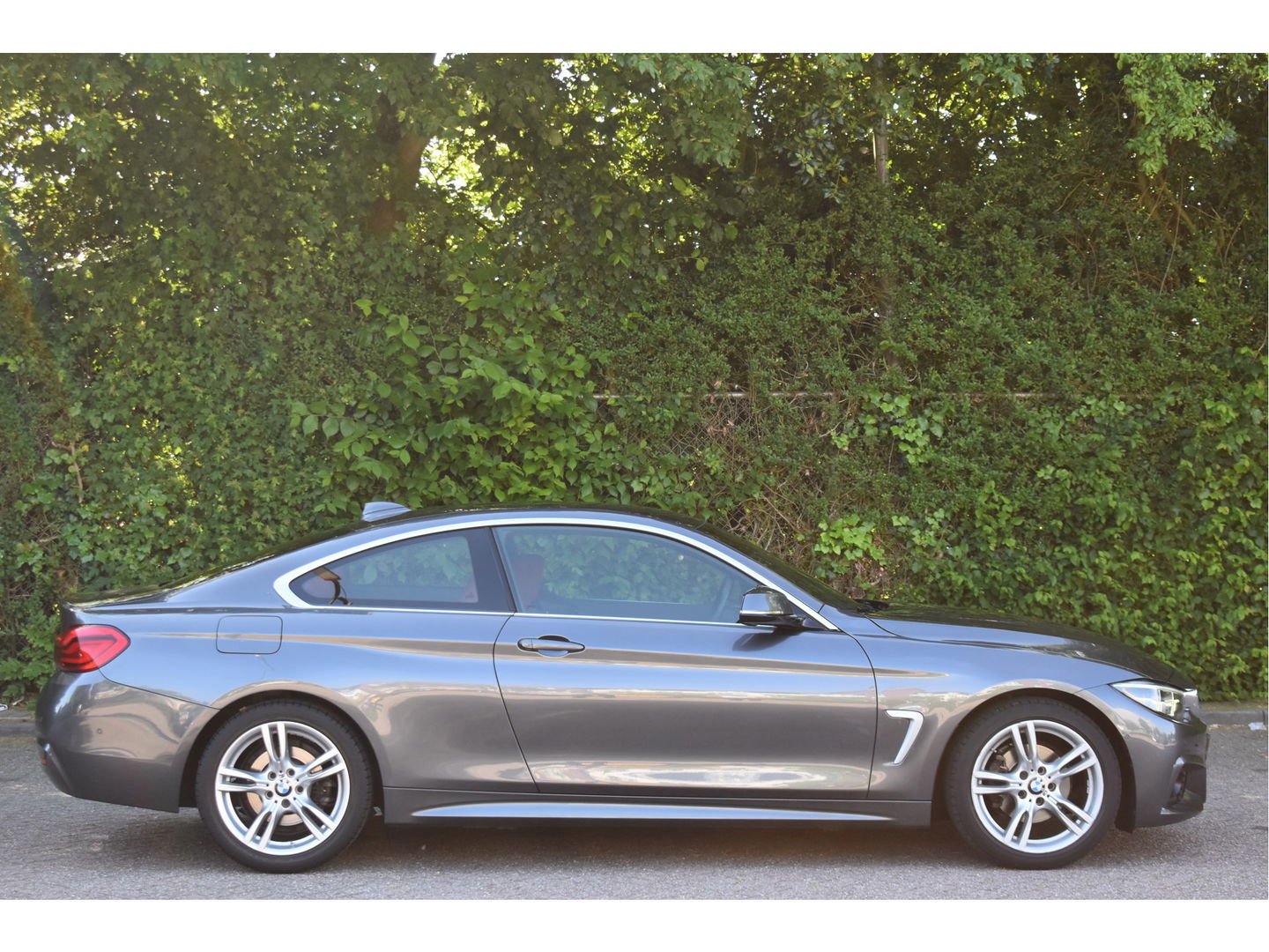 BMW 4 Serie Coupé 420i High Executive Sport Line | NL-Auto | Headup | Harman/Kardon | DAB | Camera | Vol Leder | Full LED | Onderh.historie