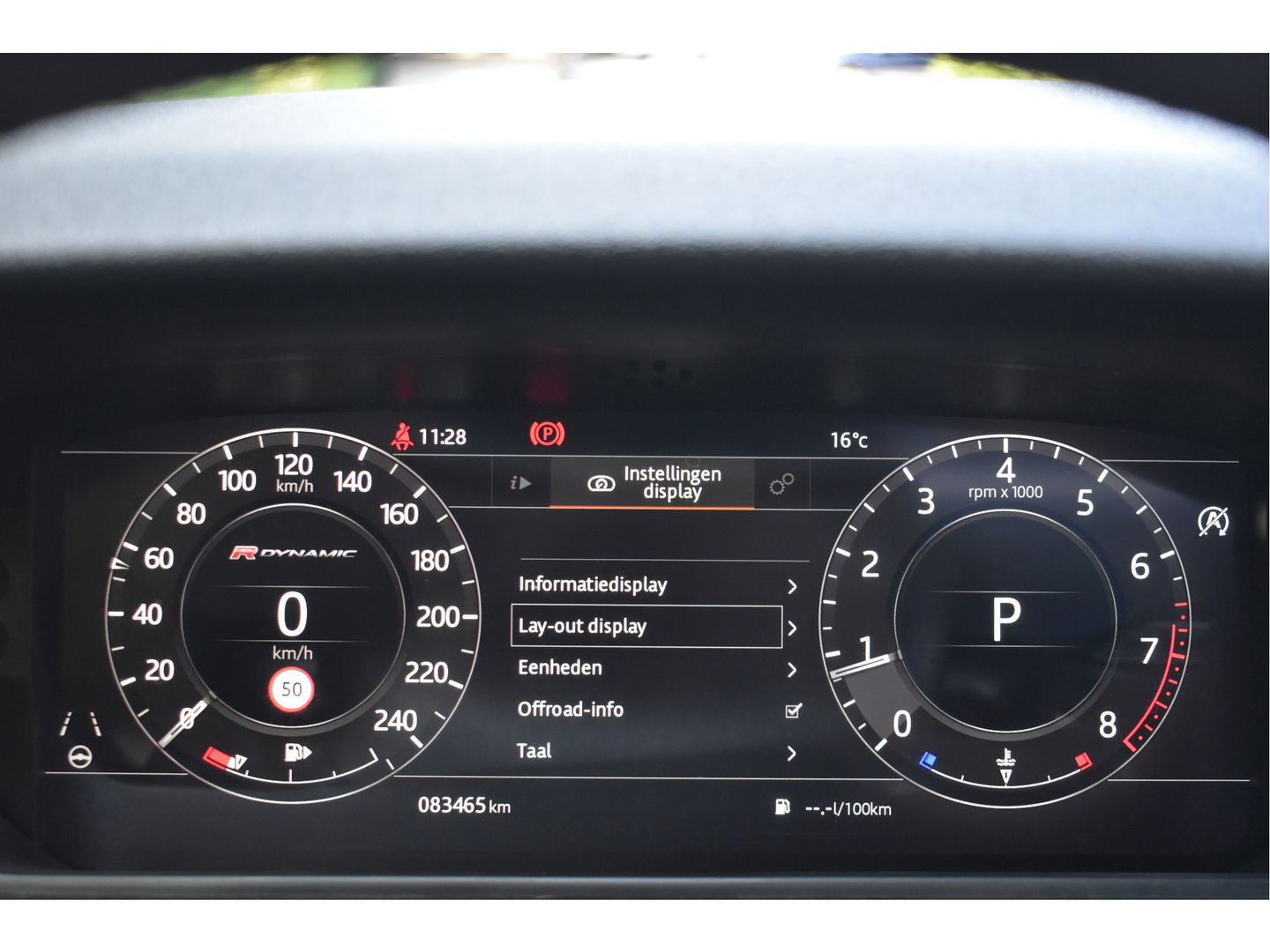 Land Rover Range Rover Velar 2.0 P250 Turbo AWD R-Dynamic Drive Pro Pack | Keyless | Digitale tellers | Pano.dak | Carplay | Adapt.CC | Camera | Meridian | Elekt.stoelen