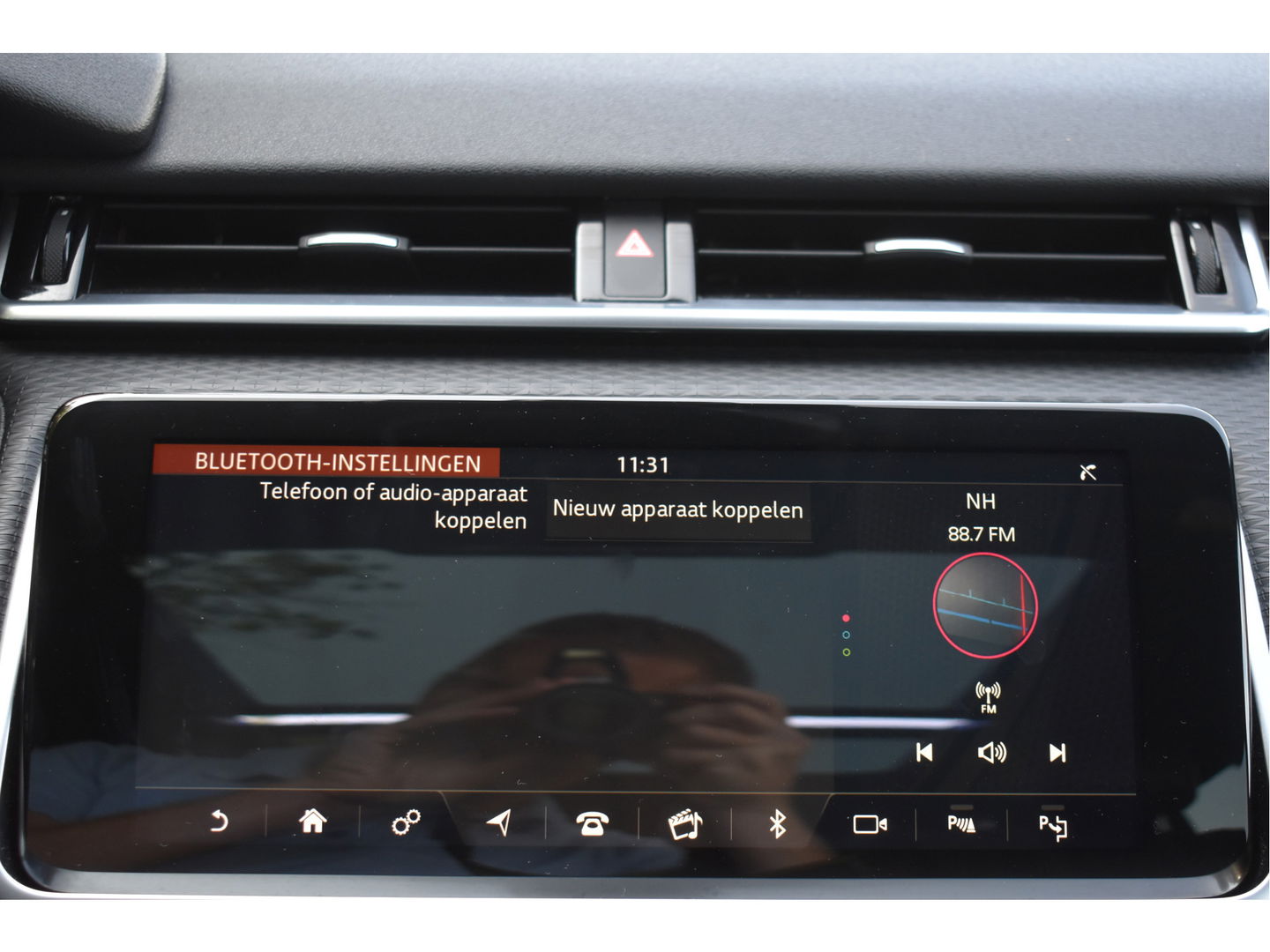 Land Rover Range Rover Velar 2.0 P250 Turbo AWD R-Dynamic Drive Pro Pack | Keyless | Digitale tellers | Pano.dak | Carplay | Adapt.CC | Camera | Meridian | Elekt.stoelen