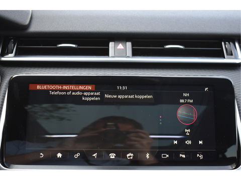 Land Rover Range Rover Velar 2.0 P250 Turbo AWD R-Dynamic Drive Pro Pack | Keyless | Digitale tellers | Pano.dak | Carplay | Adapt.CC | Camera | Meridian | Elekt.stoelen