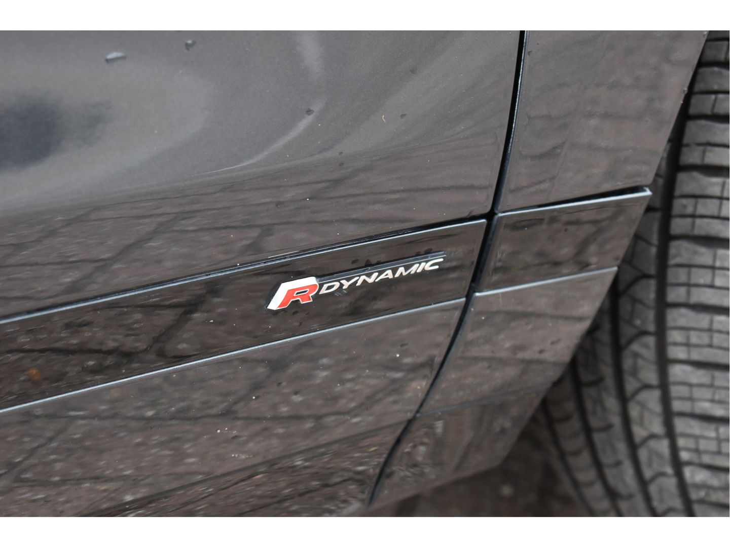 Land Rover Range Rover Evoque AUTOBIOGRAPHY 1.5 P300e AWD R-Dynamic SE 309 pk | Open dak | 360 gr.camera | Keyless | Elekt.stoelen | Carplay | Full LED | 20" Velgen