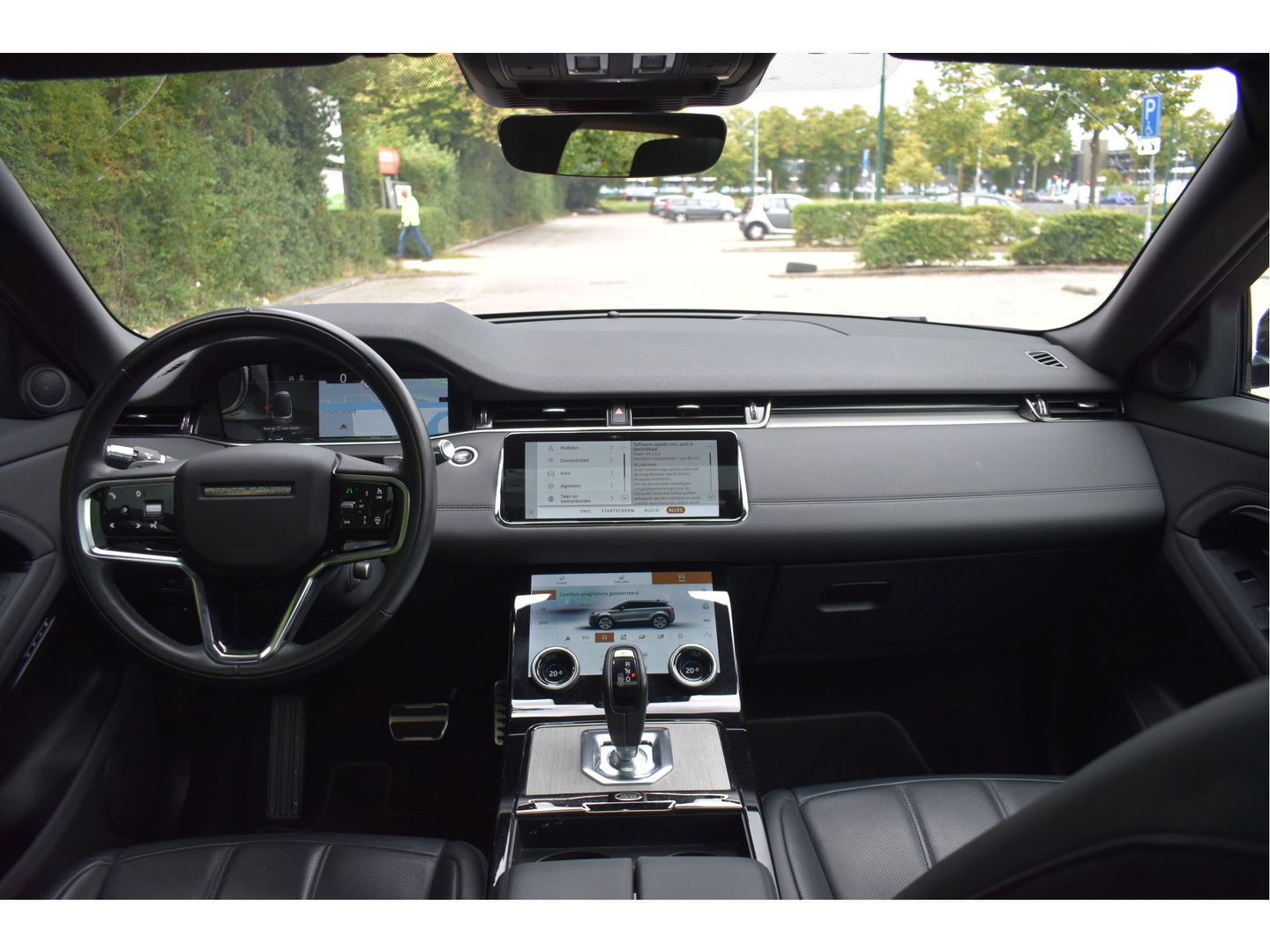Land Rover Range Rover Evoque AUTOBIOGRAPHY 1.5 P300e AWD R-Dynamic SE 309 pk | Open dak | 360 gr.camera | Keyless | Elekt.stoelen | Carplay | Full LED | 20" Velgen