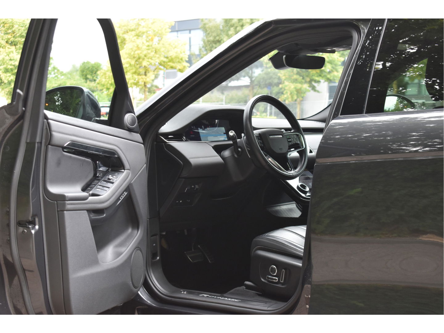 Land Rover Range Rover Evoque AUTOBIOGRAPHY 1.5 P300e AWD R-Dynamic SE 309 pk | Open dak | 360 gr.camera | Keyless | Elekt.stoelen | Carplay | Full LED | 20" Velgen