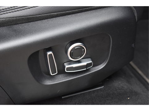 Land Rover Range Rover Evoque AUTOBIOGRAPHY 1.5 P300e AWD R-Dynamic SE 309 pk | Open dak | 360 gr.camera | Keyless | Elekt.stoelen | Carplay | Full LED | 20" Velgen