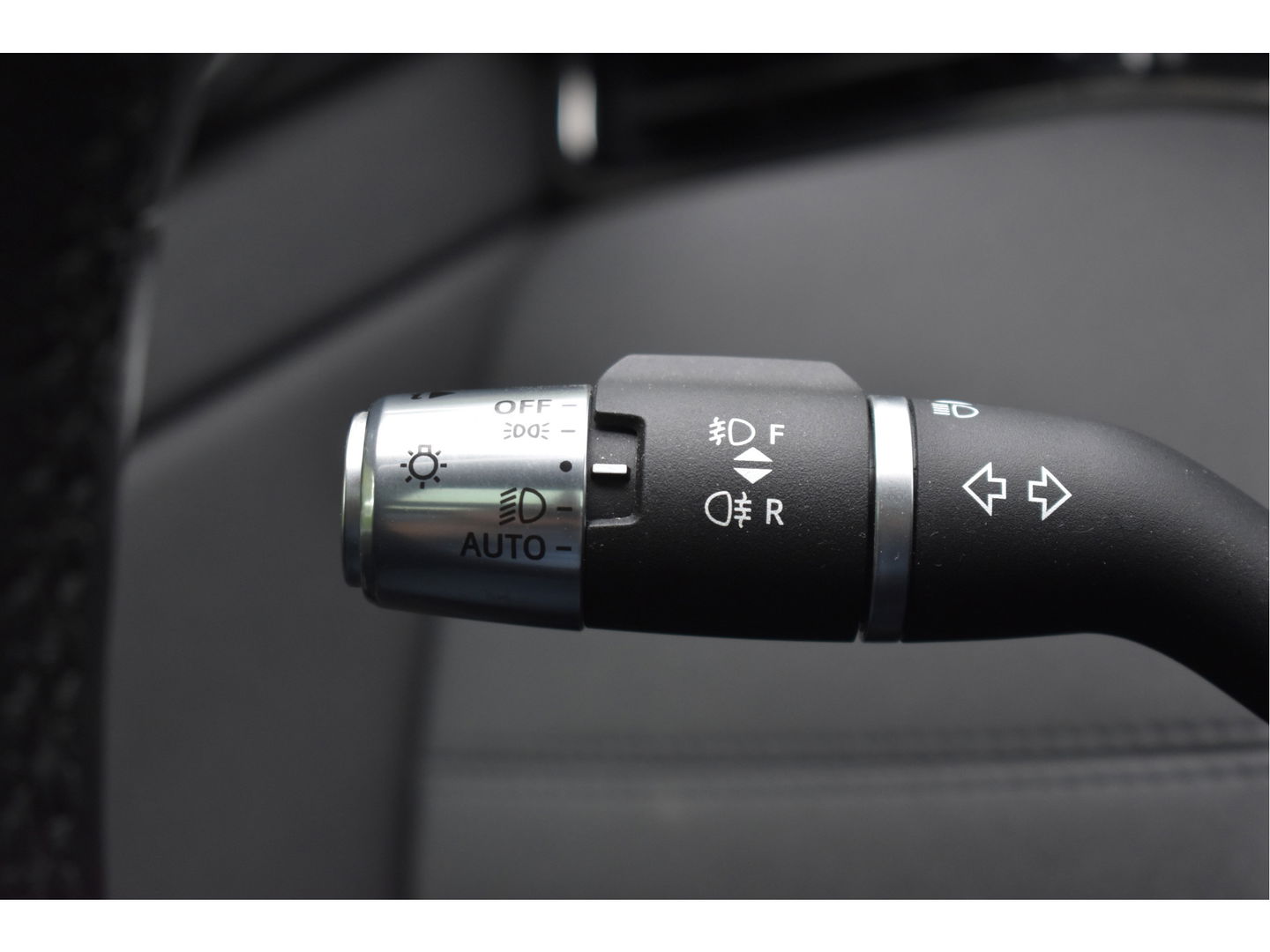 Land Rover Range Rover Evoque AUTOBIOGRAPHY 1.5 P300e AWD R-Dynamic SE 309 pk | Open dak | 360 gr.camera | Keyless | Elekt.stoelen | Carplay | Full LED | 20" Velgen