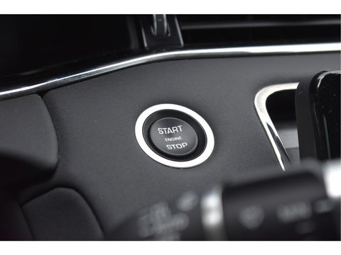 Land Rover Range Rover Evoque AUTOBIOGRAPHY 1.5 P300e AWD R-Dynamic SE 309 pk | Open dak | 360 gr.camera | Keyless | Elekt.stoelen | Carplay | Full LED | 20" Velgen