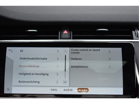 Land Rover Range Rover Evoque AUTOBIOGRAPHY 1.5 P300e AWD R-Dynamic SE 309 pk | Open dak | 360 gr.camera | Keyless | Elekt.stoelen | Carplay | Full LED | 20" Velgen